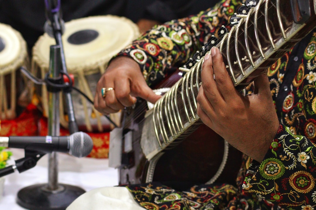 Maleisische muziek: een wereld van ritme, tradities en moderne klanken