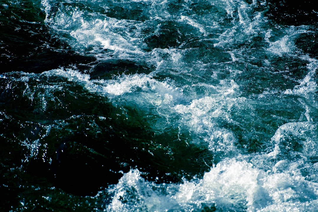Wildwaterpret: alles over spetteren, raften en stroomversnellingen